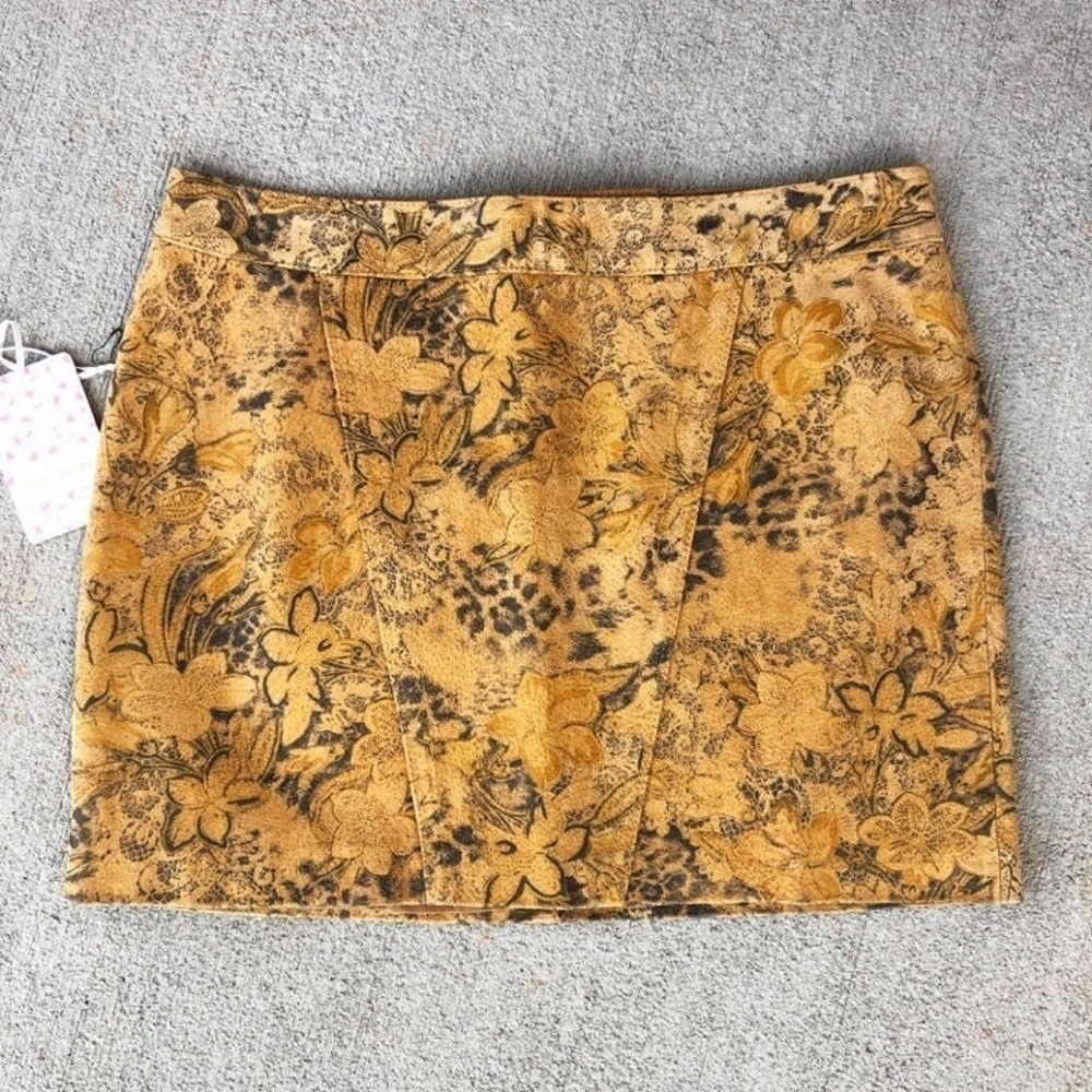 Free People Suede 100% Leather Mini Skirt / Hawaiian Floral Hand Painted Leather